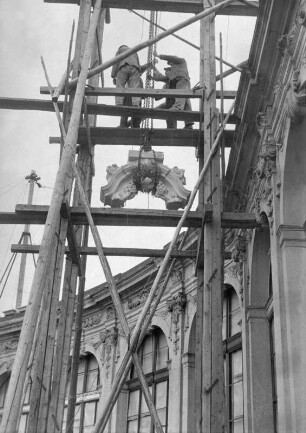 Flaschenzug, Wiederaufbau Dresdner Zwinger