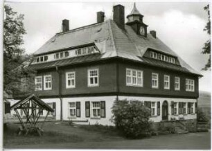 Neudorf. Bethlehemstift Außenansicht