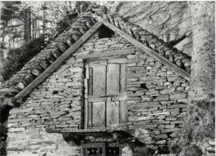 Steinhaus bei Cevio