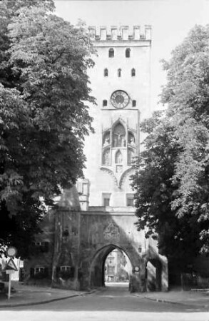 Landsberg am Lech: Stadttor, von Osten [Bayertor]
