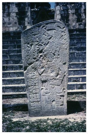 Seibal, Stela 8 (SBL: St. 8)