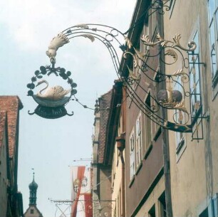 Wirtshausschild mit Schwan