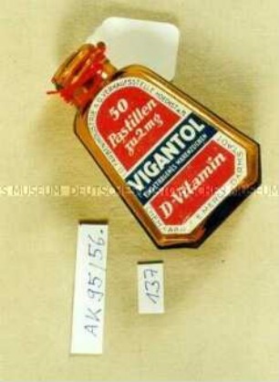 Glasflasche für "50 Pastillen zu 2 mg VIGANTOL D-Vitamin"