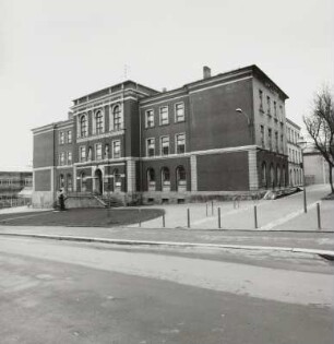 Weinholdschule
