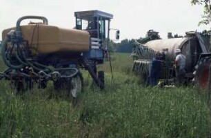 Fotografie: Gülle- und Entmistungstechnik, Gülletrac selbstfahrend, Befüllung