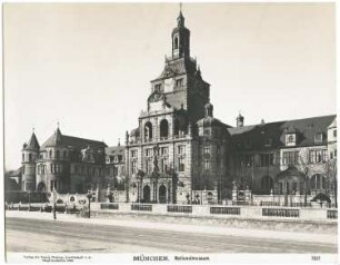 Nationalmuseum, München: Vorderansicht