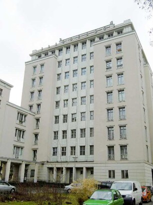Berlin: Hochhaus an der Weberwiese