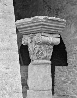Kapitell aus Solnhofen
