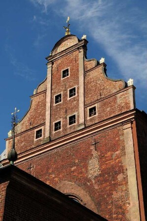 Backsteingotik : Giebel des Domes. Aufgenommen im Juni 2008. Foto Uwe Gerig