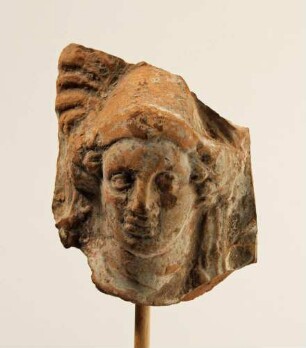 Kopf der Athena mit Helm