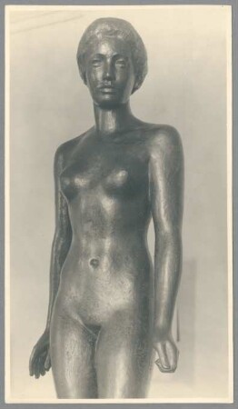 Stehende Frau, Detail, 1915/16, Bronze Stehende weibliche Figur
