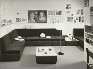 Wohn- und Arbeitszimmer