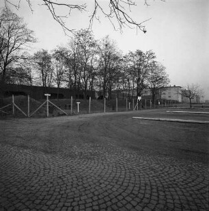 "Rod & Gun Club" (Rod-and-Gun-Club) am Postweg.