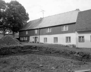 Schöneck, Kärrnerstraße 4. Vierseithof. Wohnhaus. Hofansicht