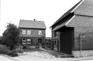Hofreite, Fachwerk und Ziegelmauerwerk; Allendorf, Marktstraße 22