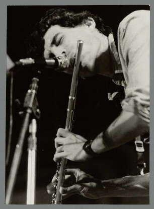 Mihaly Dresch : Portrait des Flötisten Mihaly Dresch in der Kongresshalle bei den 9. Leipziger Jazztagen 1984