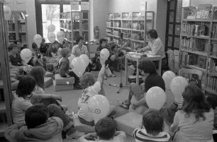 Neues Kulturzentrum Prinz-Max-Palais Karlstraße 10. Eröffnung der Jugendbibliothek am 9. Mai 1981