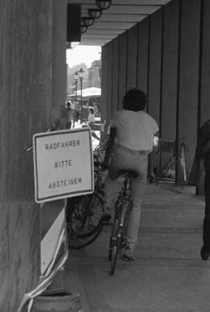 Verbotswidriges Fahrradfahren in der Kaiserstraße