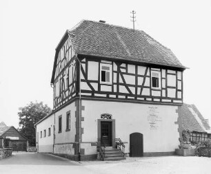 Ehemaliges Schul- und Rathaus (Mischbau); Echzell, Lindenstraße 5