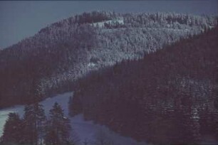 Winterliche Gebirgslandschaft (vielleicht im Hunsrück)