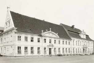 Brand von Lindausches Palais II