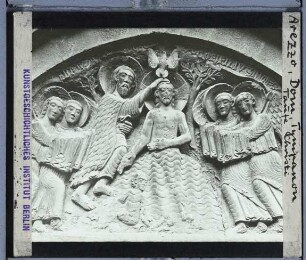 Arezzo, Kathedrale : Tympanon, Taufe Christi