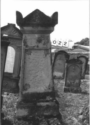 Grabstein 22