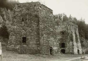 Grießbach, Ruinen von Kalköfen