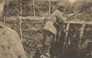 Soldat im Schützengraben