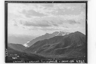 Alp Trida Sattel (?) und Piz Mondin [= Piz Mundin] vom Zeltlager aus gesehen