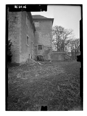 Mellenthin, Dorfstraße 25. Schloß (1575-1580, Umbau 1904). Gartenseite mit Treppe zum Park