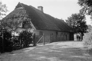 Strohgedeckte Hütte (Ostpreußenreise 1939)