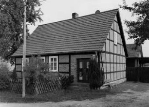 Basdorf, Rheinsberg, Dorfstraße 16