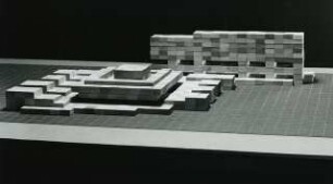 Bildungszentrum (Diplomarbeit bei Kurt Dübbers): Modellfoto