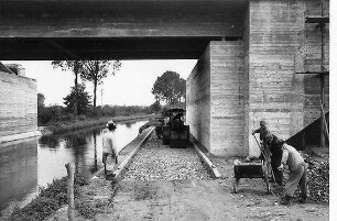 Unterführung Feldweg und Gewerbekanal in km 650,630 (BW 41) Bauwerk fertiggestellt.