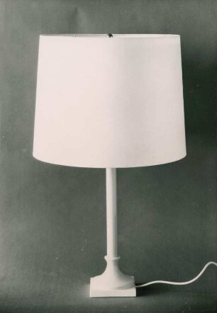 Lampe "Nr. VII Schinkel" der Staatlichen Porzellan-Manufaktur Berlin