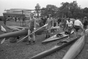 Internationale Kanu-Regatta des Kanuclubs "Rheinbrüder Karlsruhe" e.V. im Verbindungsbecken des Rheinhafens.