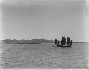 Segelschiff : Fünfmaster in der Auguste Viktoria Bucht