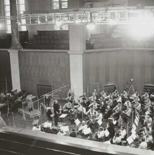 Carlos Kleiber mit Orchester und Solisten (Margaret Price als Isolde, Brigitte Fassbaender als Brangäne)