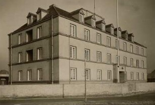 Dresden-Trachau, Gebäude Industriestraße 40, Altenheim der Güntz-Stiftung