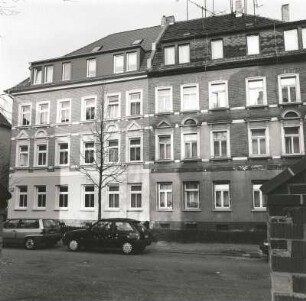 Markkleeberg, Karl-Liebknecht-Straße 11/13. Doppelwohnhaus (um 1900). Straßenansicht
