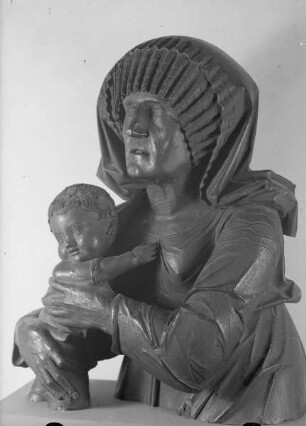 Alte Frau mit Kind