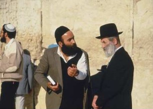 Jerusalem. Zwei Männer an der Klagemauer