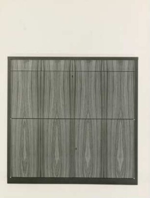 Schreibschrank "Mod. 150" und Gruppe "Mod. 125 / a" von Hans Hartl