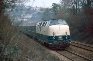 Gäubahn Stuttgart Nord Lok 221 137 DC 481 S-ZH SBB-Wagen