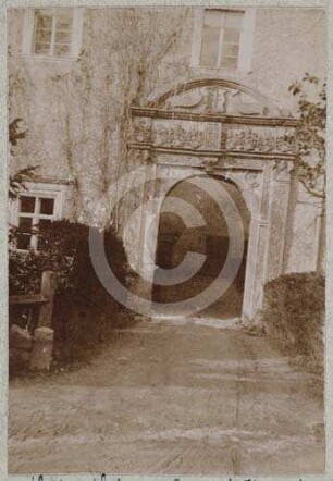 Portal von Schloss Schwarzbach bei Hirschberg