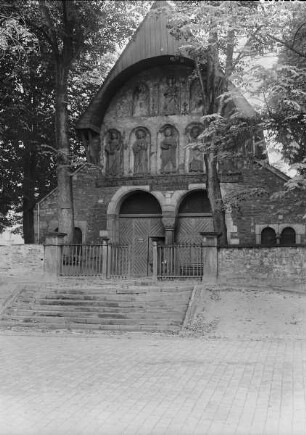 Ehemalige Stiftskirche Sankt Simon und Juda & Sogenannter Dom — Sogenannte Domvorhalle