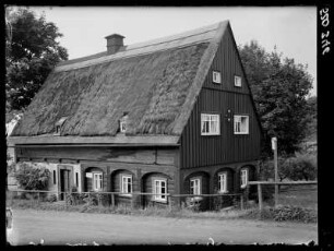 Waltersdorf, Umgebindehaus mit Strohdach, A. Böttcher