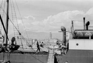 Im Hafen : Im Hafen von Split mit Blick auf die Stadt.