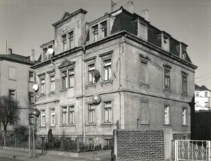 Radebeul, Gartenstraße 12. Wohnhaus (um 1900)